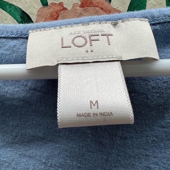 Loft Lacey Sleeveless Top size M - Picture 2 of 4